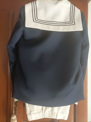 Traje de comunión.
Talla 10.