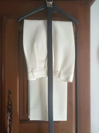 Traje de comunión.
Talla 10.