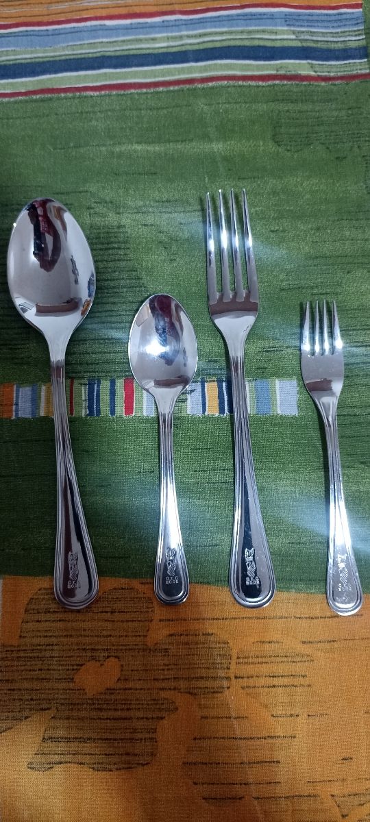 Juego cubiertos escudo Comunidad Valenciana nuevos