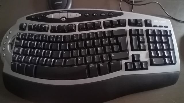 Teclado inalambrico microsoft+ratón gaming