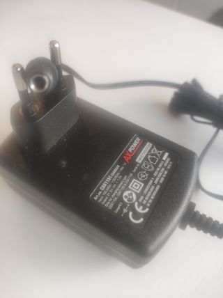 Adaptador de corriente
