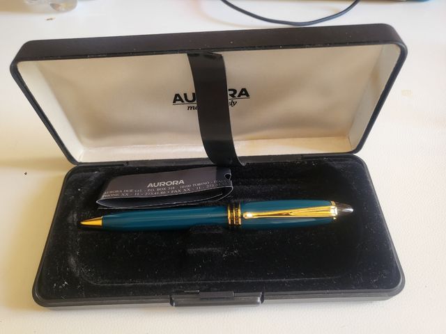 Penna a sfera Aurora Ipsilon