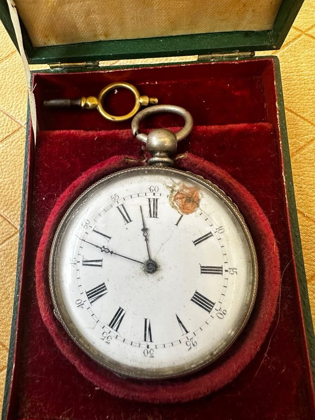 Reloj de bolsillo plata s XIX precioso y funciona