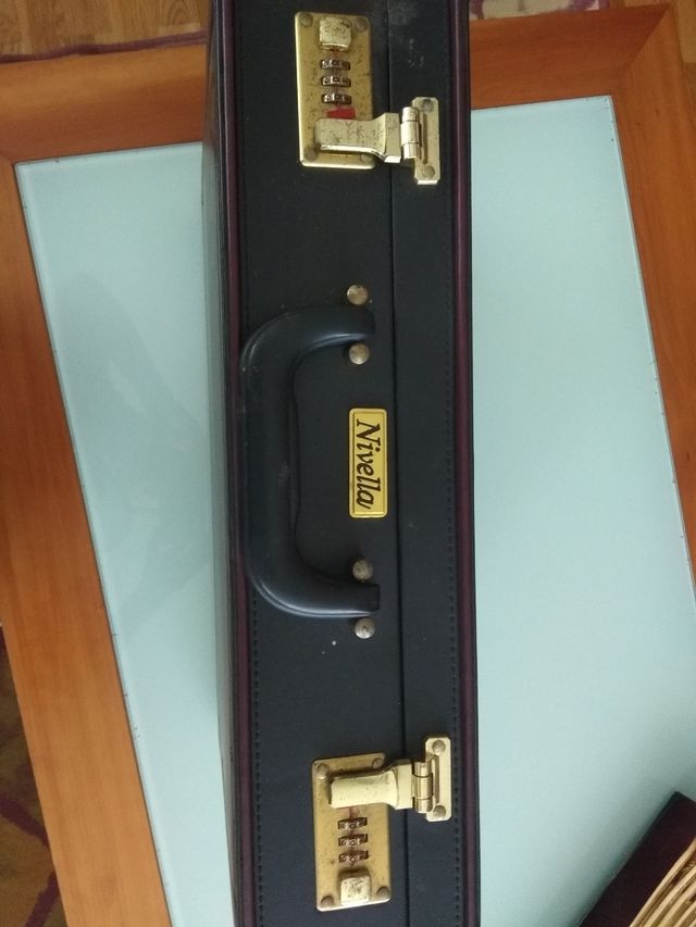 Cubertería bañada en oro