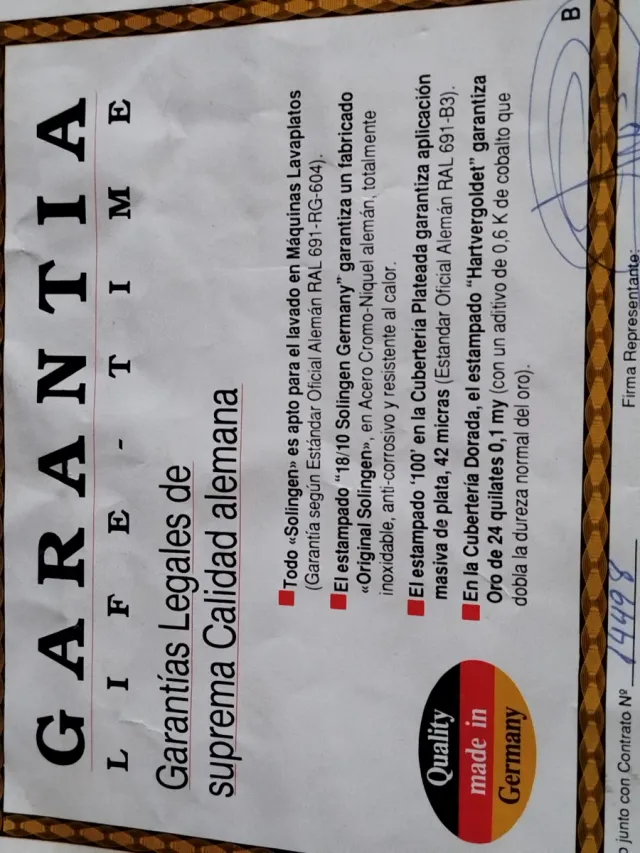 Cubertería bañada en oro