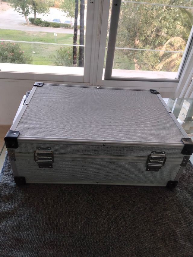 Juegos de tres maletines de acero