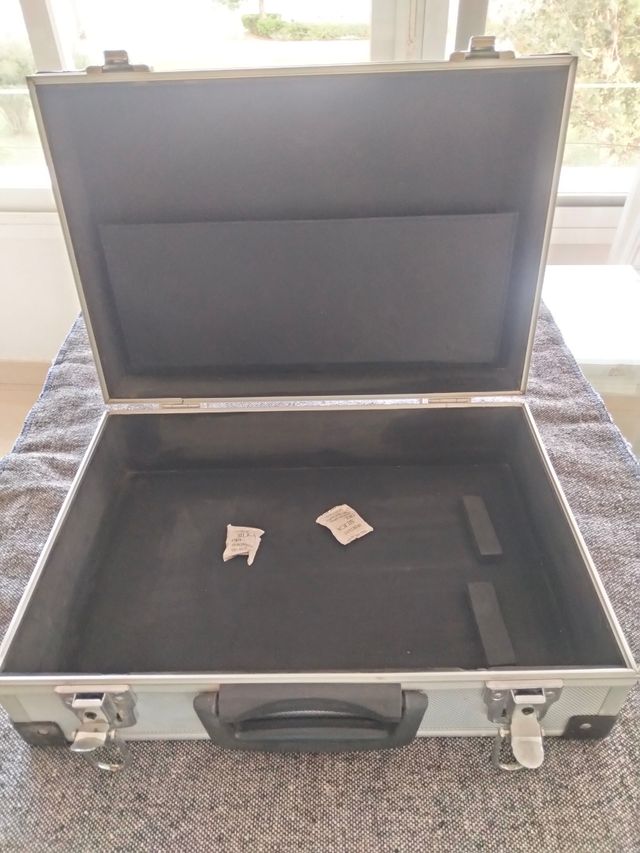 Juegos de tres maletines de acero