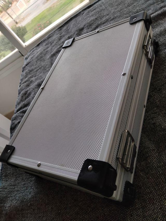 Juegos de tres maletines de acero