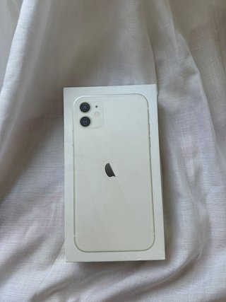 iPhone 11 como nuevo poco uso