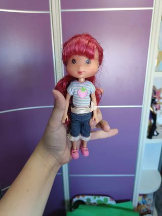tarta de fresa muñeca disney barbie2003 bratz niña
