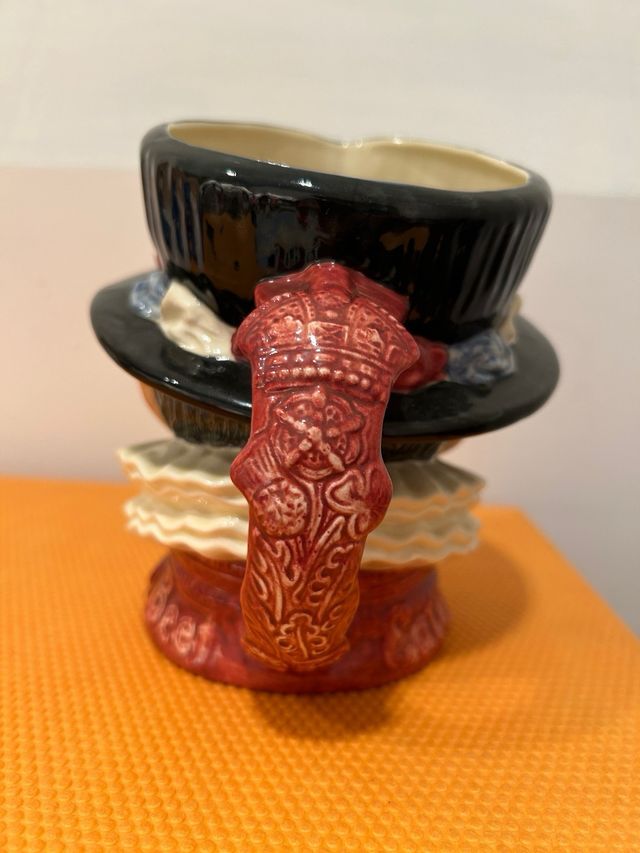 Jarra grande de porcelana de Royal Doulton