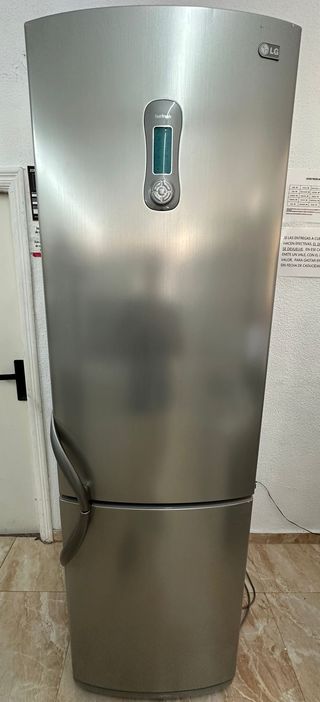 FRIGORÍFICO LG INOX