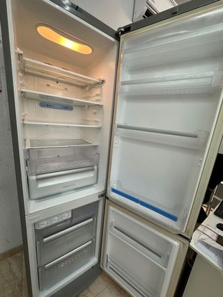 FRIGORÍFICO LG INOX