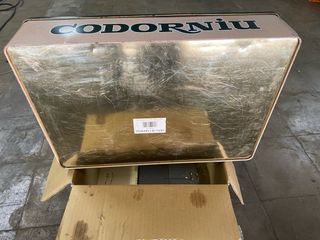 Caja Codorniu de chapa