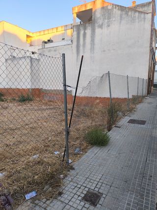 Terreno en venta C/Zafra