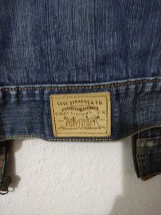Cazadora Levis