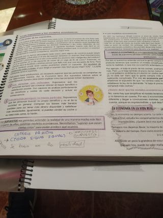 Libro economia primero bachillerato