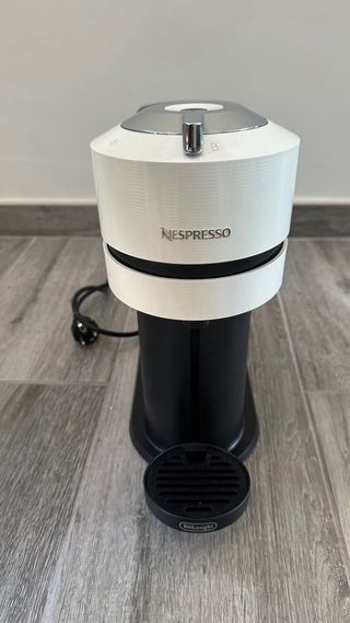 Nespresso Vertuo Next Blanco