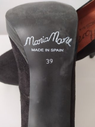 Zapatos negros de tacón