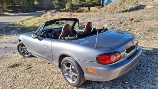 Mazda MX-5 1.8i 146CV Modelo Phoenix 2002