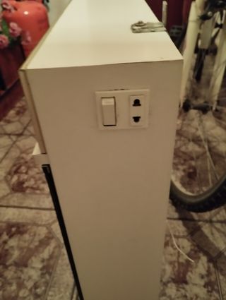 Armario de cuarto de baño con espejo