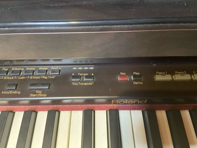 Pianoforte elettrico Roland EP95