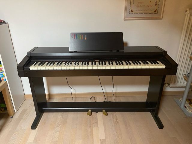 Pianoforte elettrico Roland EP95