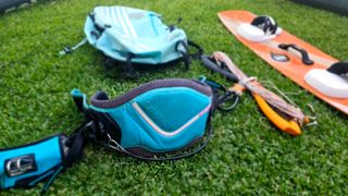 Equipo kitesurf