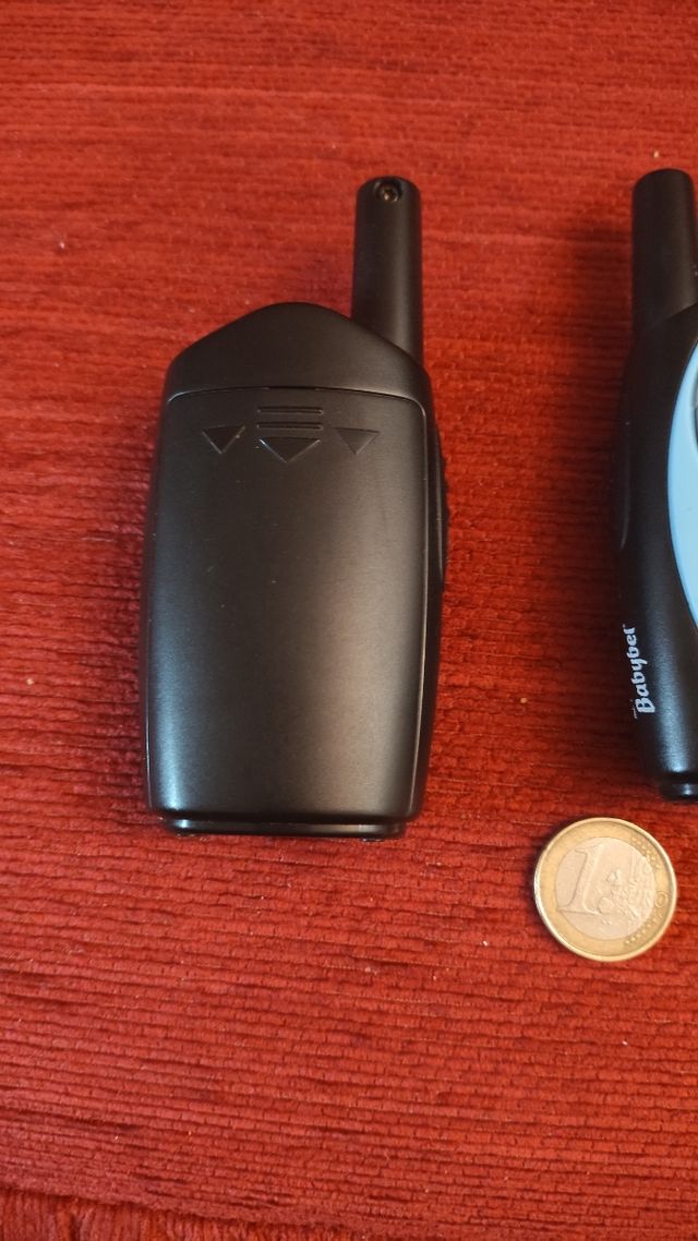 Pareja walkie talkies