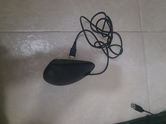 Ratón ordenador ergonomico vertical