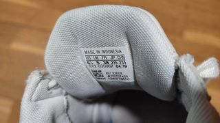 ADIDAS ORIGINAL FALCON FTWR WHITE SKU B28128