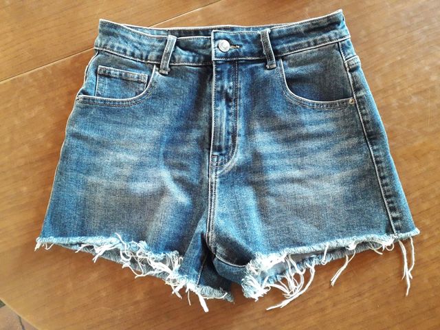 Minishort nuovi senza etichetta taglia L