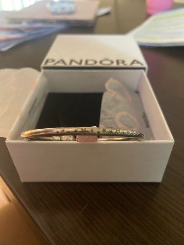 Pulsera rigida Pandora edicion limitada original