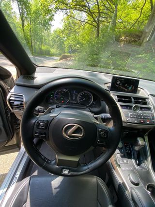Lexus NX300h FSport