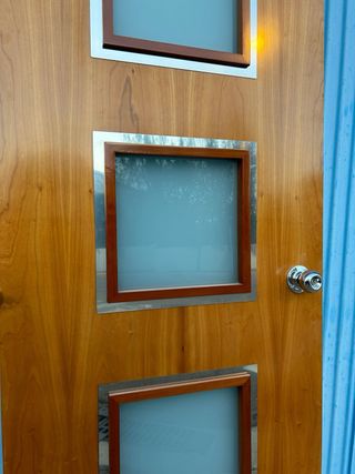 Puertas de alta calidad idealis para negocios