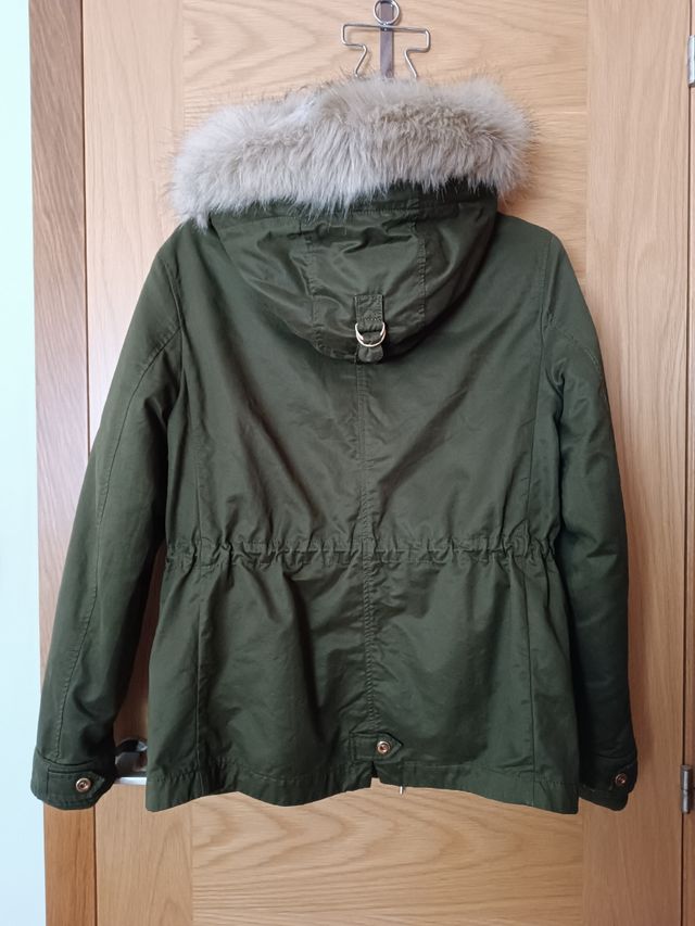 Abrigo verde Zara