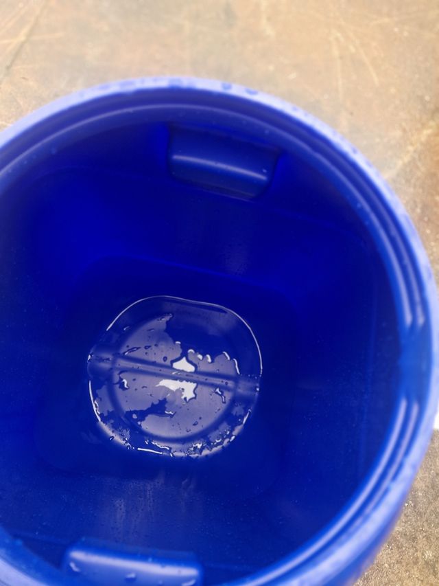 Bidones pequeños hermeticos