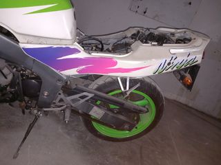 Kawasaki zx6r 