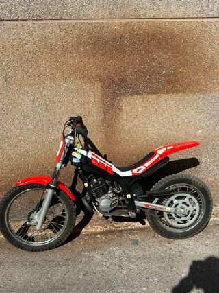 Minimoto de trial de gasolina beta para niño