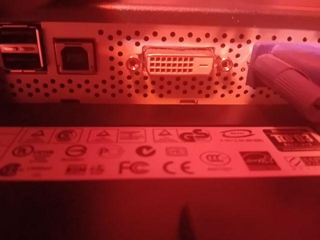 PANTALLA DE ORDENADOR LG