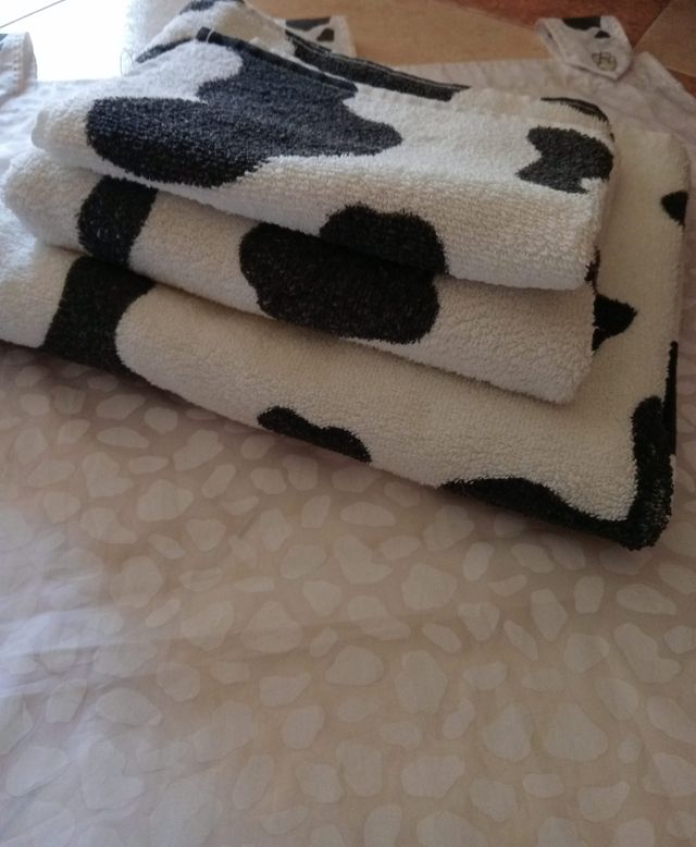 Cortinas de ducha + juego de toallas