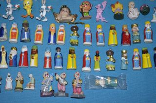 Figuritas / muñecos. Kinder, Danone, Dunkin, etc