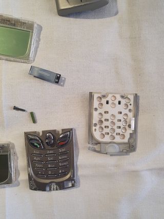 2 Nokia 8850 piezas o lote