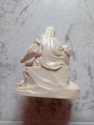 Statua