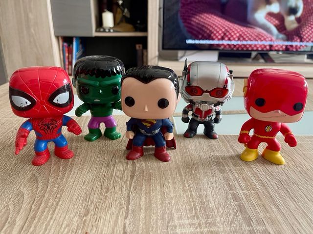 Lote funko super heroes imitación