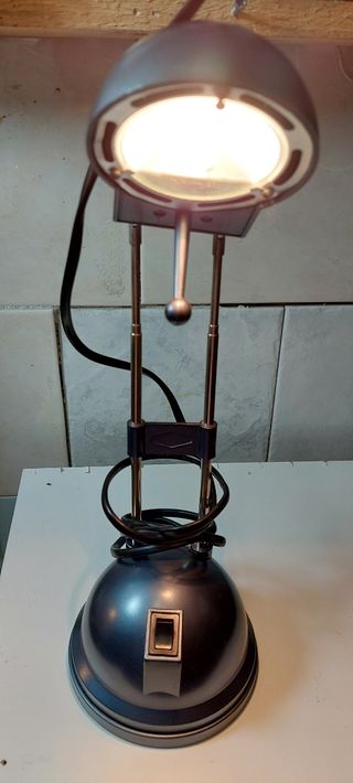 Lampada da scrivania 