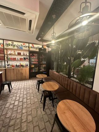 R-7936760 Traspaso Restaurante con terraza 