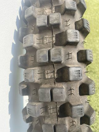 Neumatico michelin tracker 