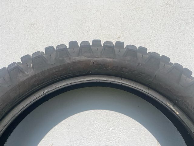 Neumatico michelin tracker