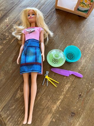 Barbie con restaurante japones